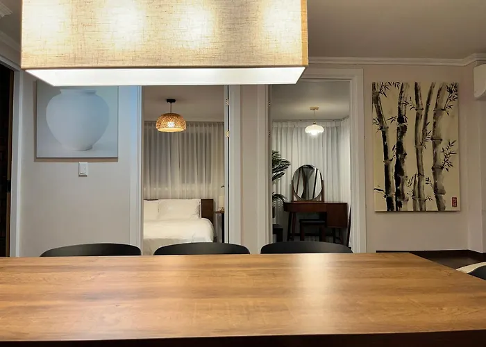 Complace Y Apartment