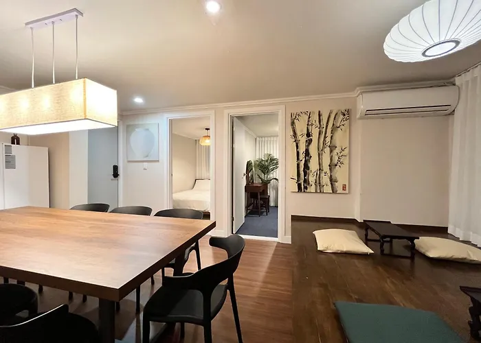 Complace Y Apartment *