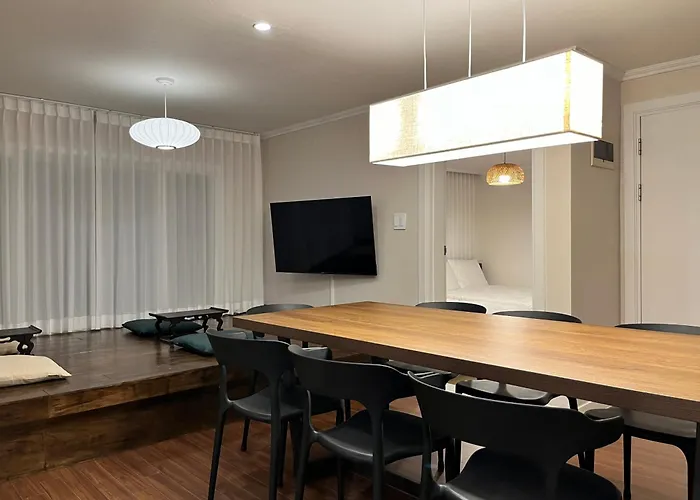 Apartment Complace Y