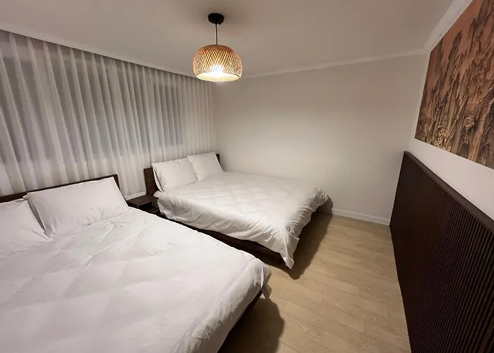 Complace Y Apartment